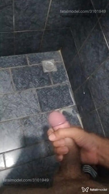 Acompanhante homem com cabelo castanho de olhos castanhos em Curvelo Acompanhante homem com cabelo castanho de olhos castanhos em Curvelo - Halef Luan