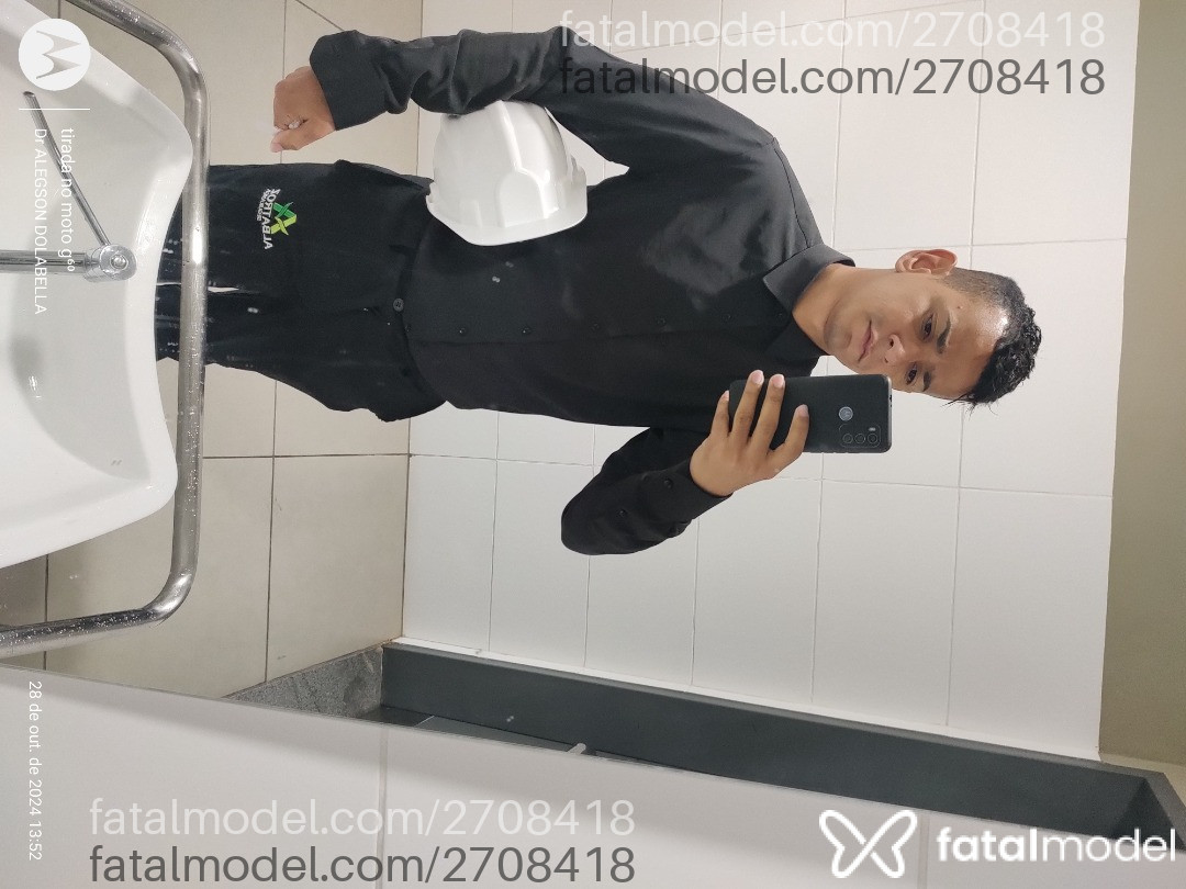Acompanhante homem morena (o) de olhos pretos em São Paulo Acompanhante homem morena (o) de olhos pretos em São Paulo - Luan Santana