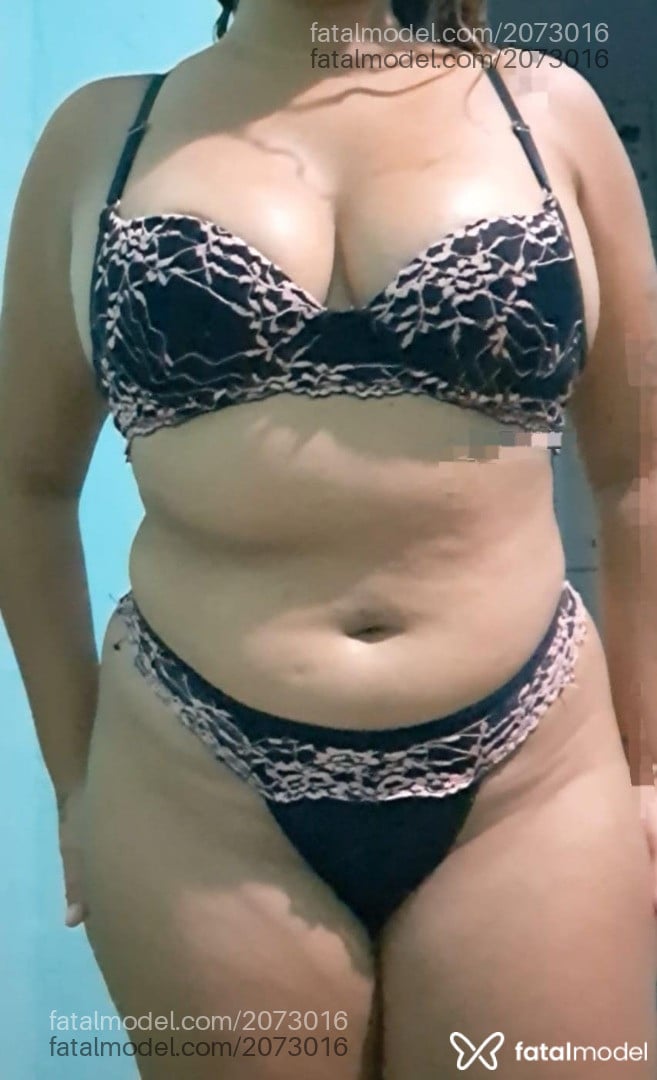 Acompanhante mulher loira (o) de olhos castanhos em Pontes e Lacerda Acompanhante mulher loira (o) de olhos castanhos em Pontes e Lacerda - Jadi