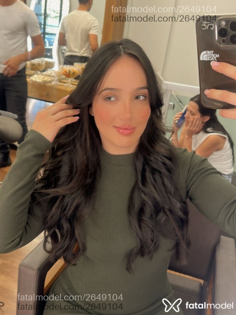 Acompanhante mulher com cabelo castanho de olhos mel em Pouso Alegre Acompanhante mulher com cabelo castanho de olhos mel em Pouso Alegre - Isla Louise