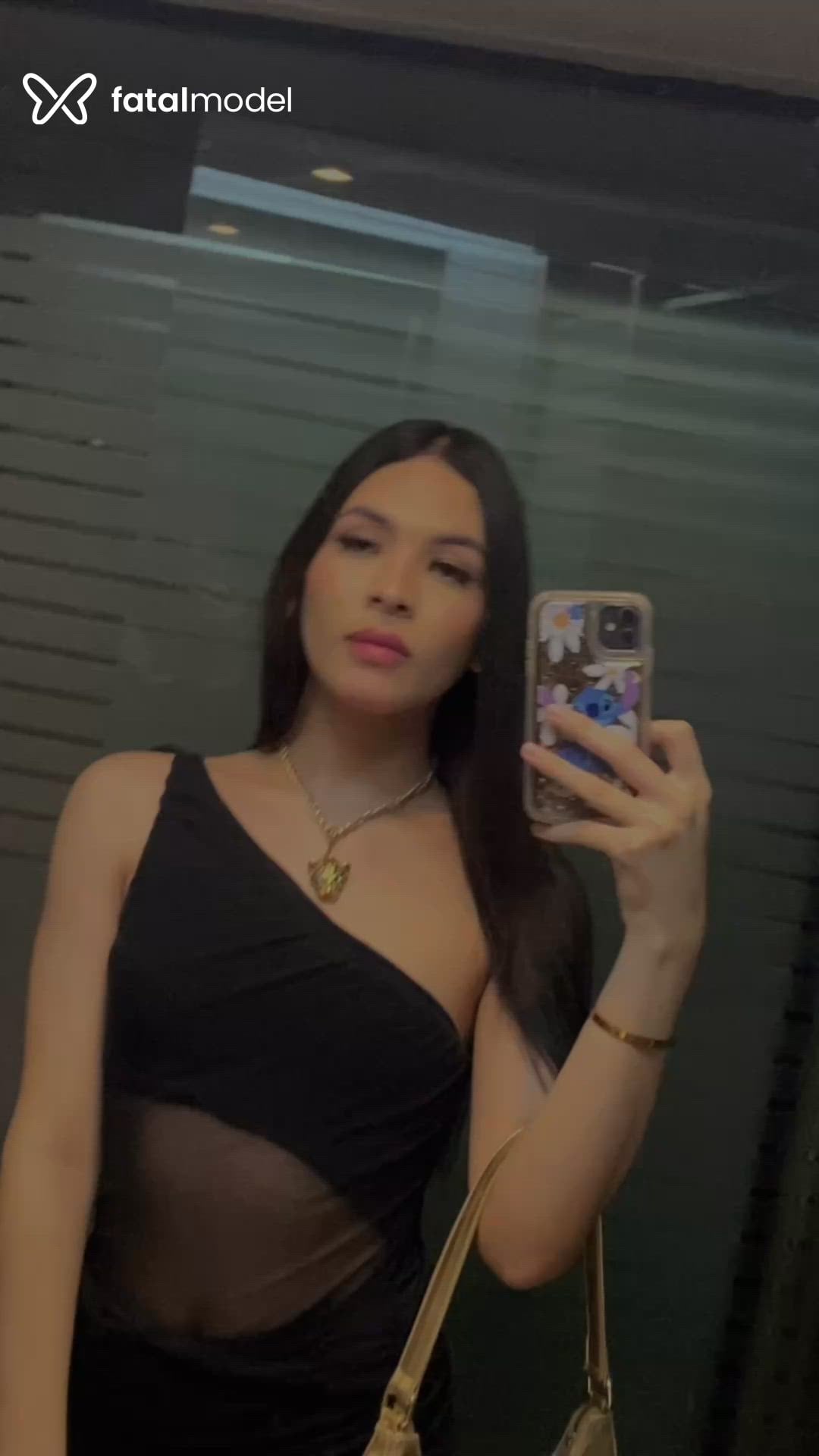 Acompanhante mulher trans morena (o) de olhos pretos - Aurora Fernandes Acompanhante mulher trans morena (o) de olhos pretos - Aurora Fernandes