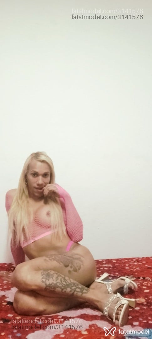 Acompanhante mulher trans loira (o) de olhos castanhos em Rio de Janeiro - Thamires