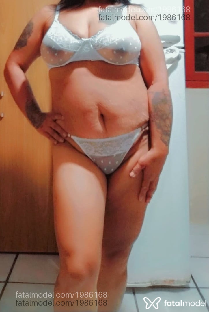 Acompanhante mulher com cabelo castanho de olhos castanhos em Florianópolis - Samantha