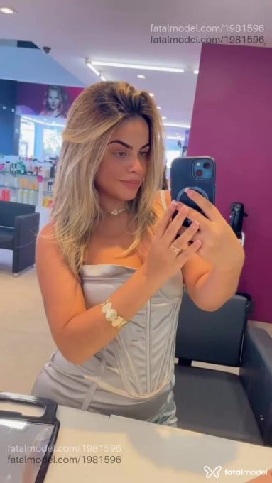 Acompanhante mulher loira (o) de olhos castanhos em Fortaleza - Mari