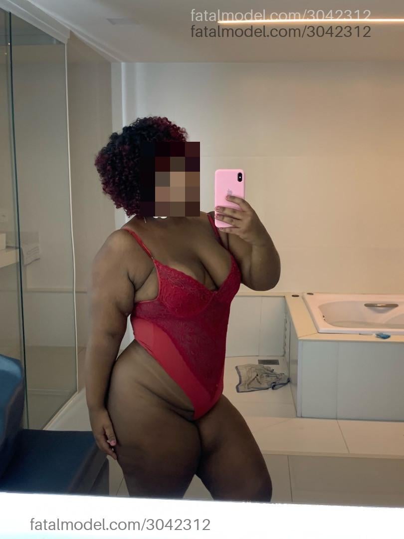 Acompanhante mulher morena (o) de olhos castanhos em Rio de Janeiro Acompanhante mulher morena (o) de olhos castanhos em Rio de Janeiro - Kayla