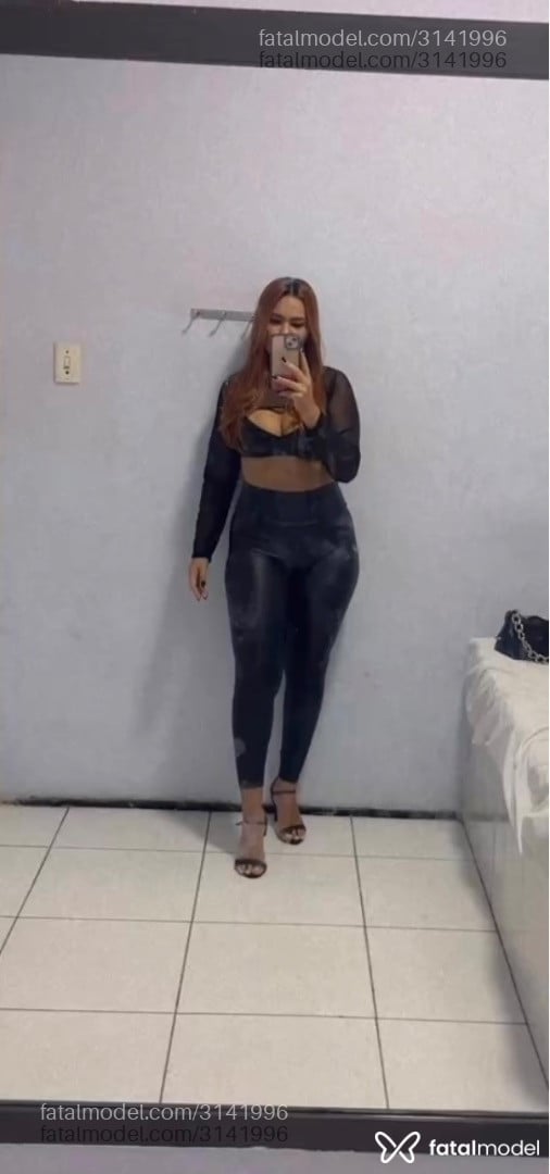 Acompanhante mulher ruiva (o) de olhos mel em Fortaleza Acompanhante mulher ruiva (o) de olhos mel em Fortaleza - Giovanna