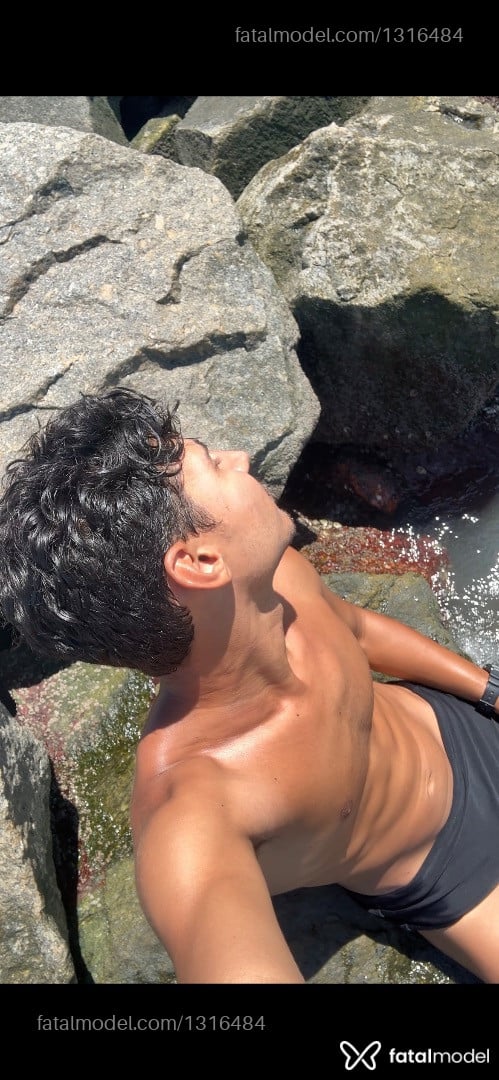 Acompanhante homem com cabelo castanho de olhos castanhos em Rio de Janeiro - Lucca