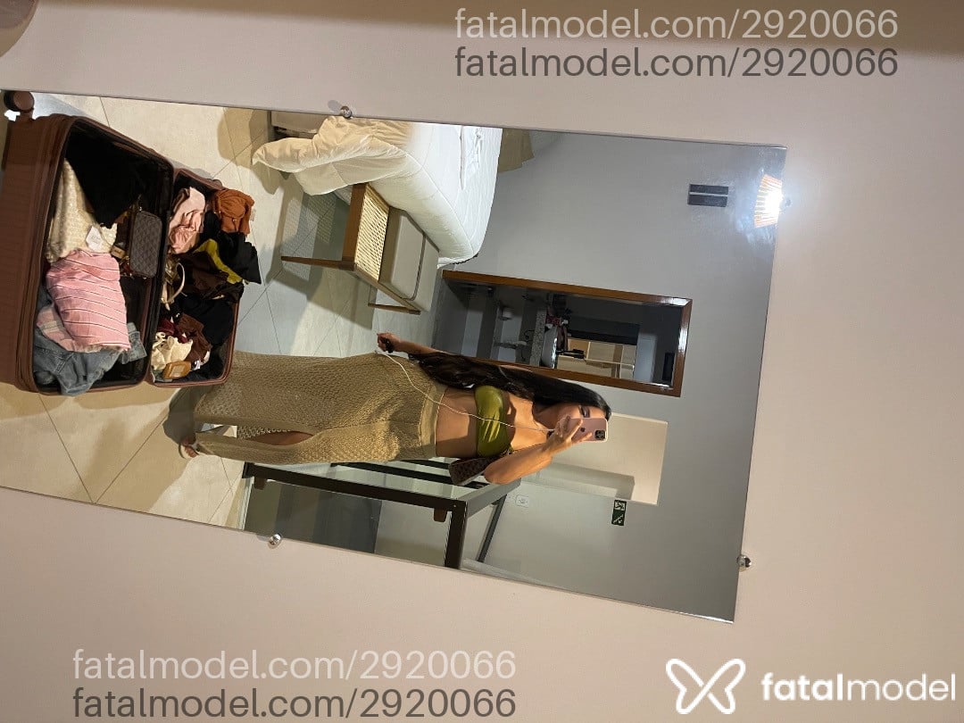 Acompanhante mulher com cabelo castanho de olhos castanhos em São José dos Campos - Zahra