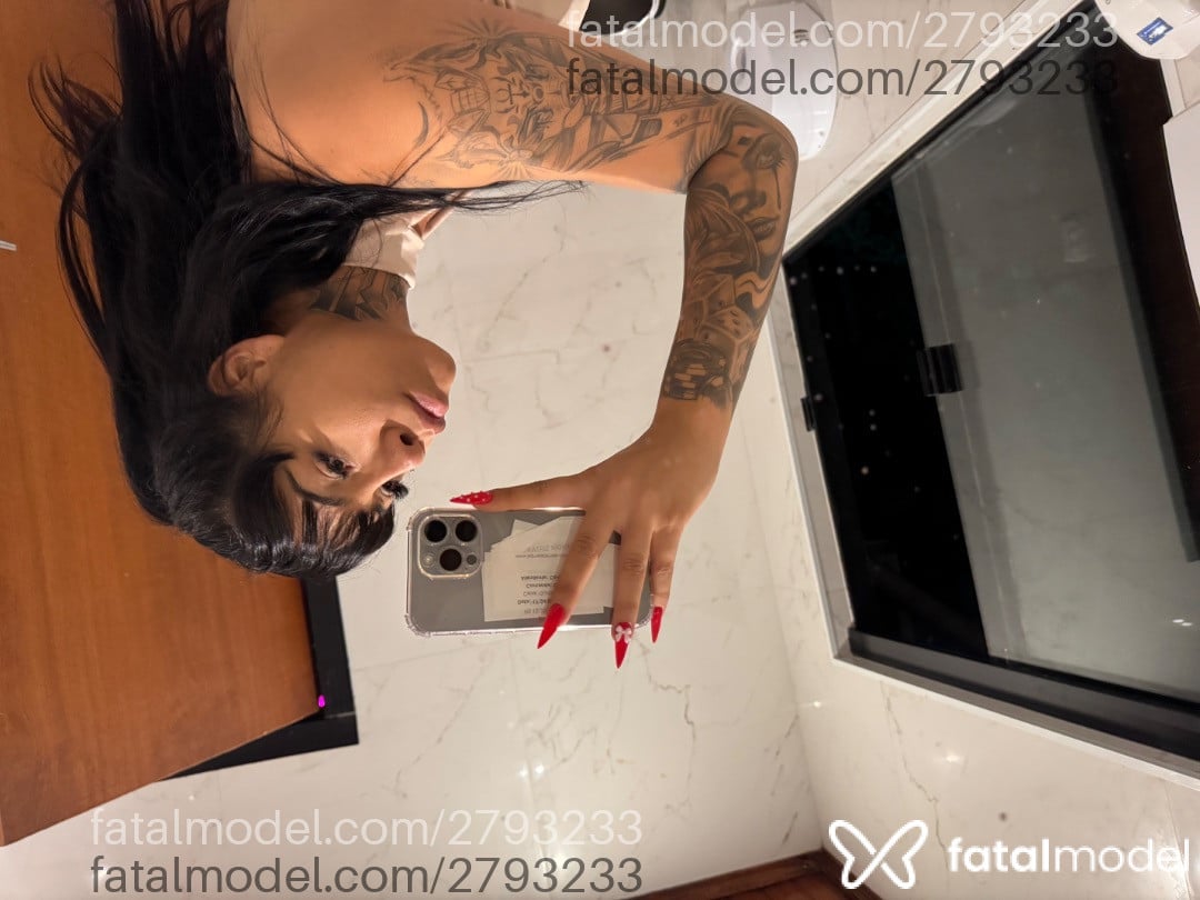 Acompanhante mulher morena (o) de olhos pretos em Concórdia Acompanhante mulher morena (o) de olhos pretos em Concórdia - Carol Alves