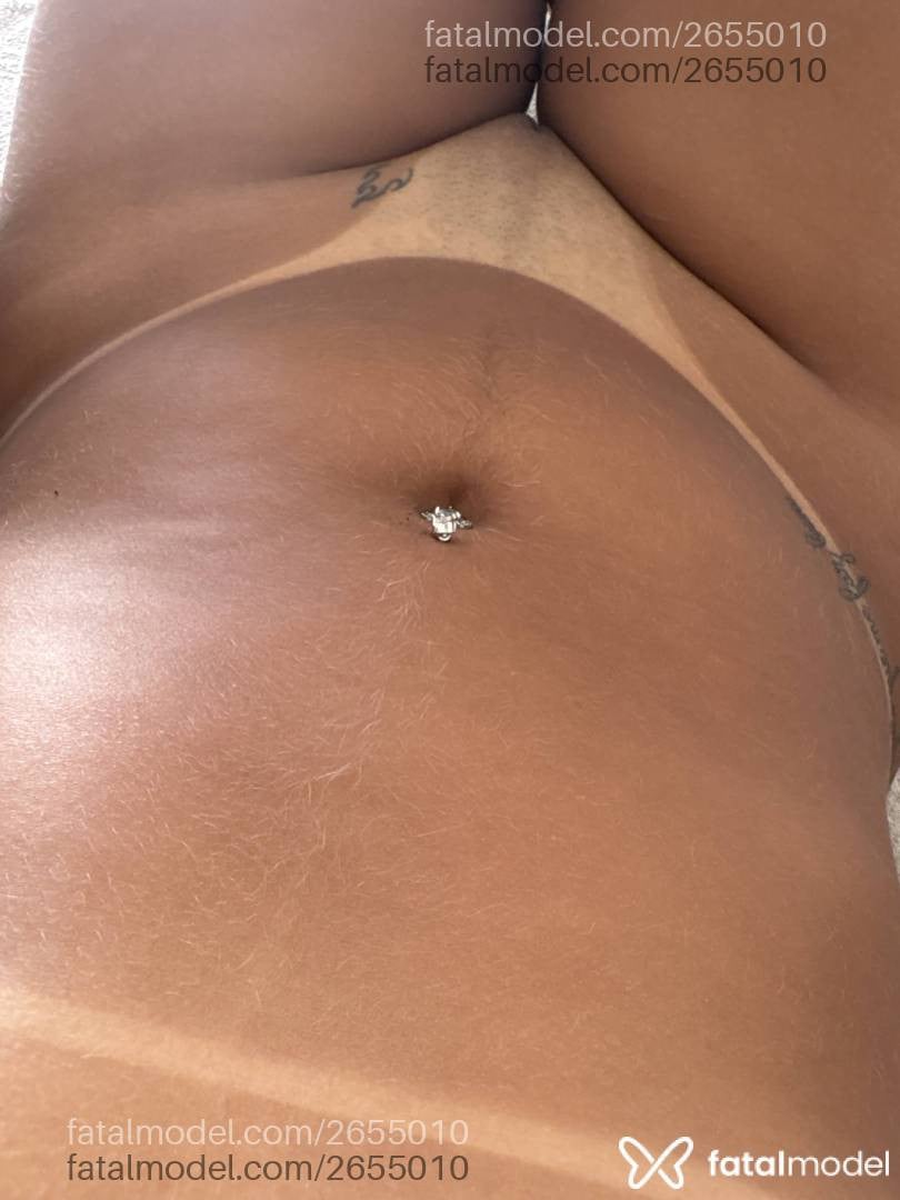Acompanhante mulher morena (o) de olhos mel - Julia Alves
