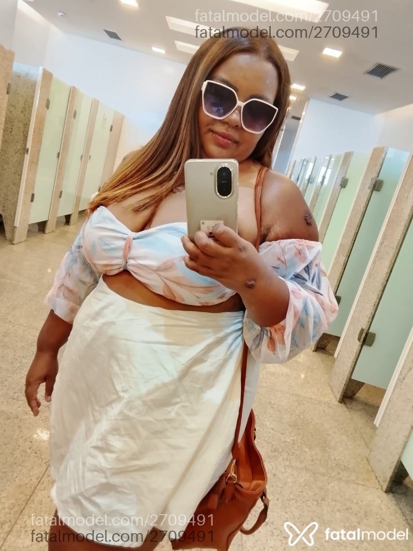 Acompanhante mulher com cabelo castanho de olhos castanhos em Rio de Janeiro - Cella