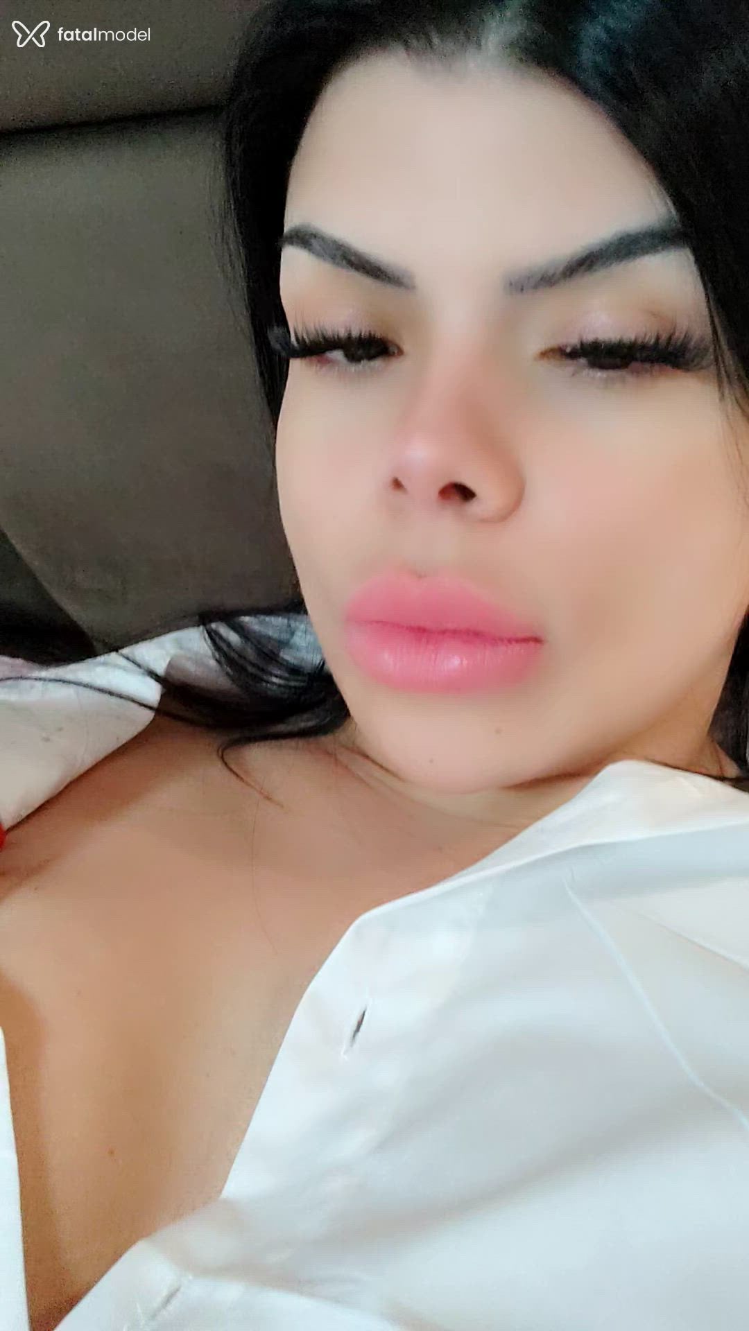 Acompanhante mulher morena (o) de olhos castanhos - Rafaela Acompanhante mulher morena (o) de olhos castanhos - Rafaela