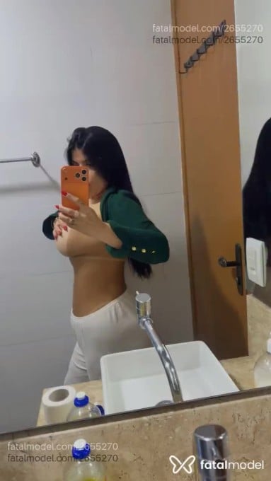 Acompanhante mulher morena (o) de olhos castanhos em Cachoeirinha Acompanhante mulher morena (o) de olhos castanhos em Cachoeirinha - Rafaela