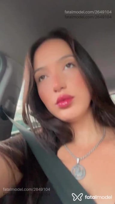 Acompanhante mulher com cabelo castanho de olhos mel em Pouso Alegre Acompanhante mulher com cabelo castanho de olhos mel em Pouso Alegre - Isla Louise