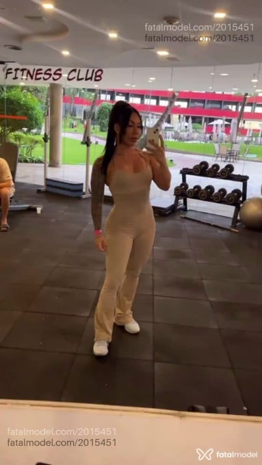 Acompanhante mulher com cabelo castanho de olhos castanhos em São Paulo - Karol Campos