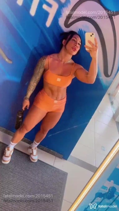 Acompanhante mulher com cabelo castanho de olhos castanhos em São Paulo - Karol Campos