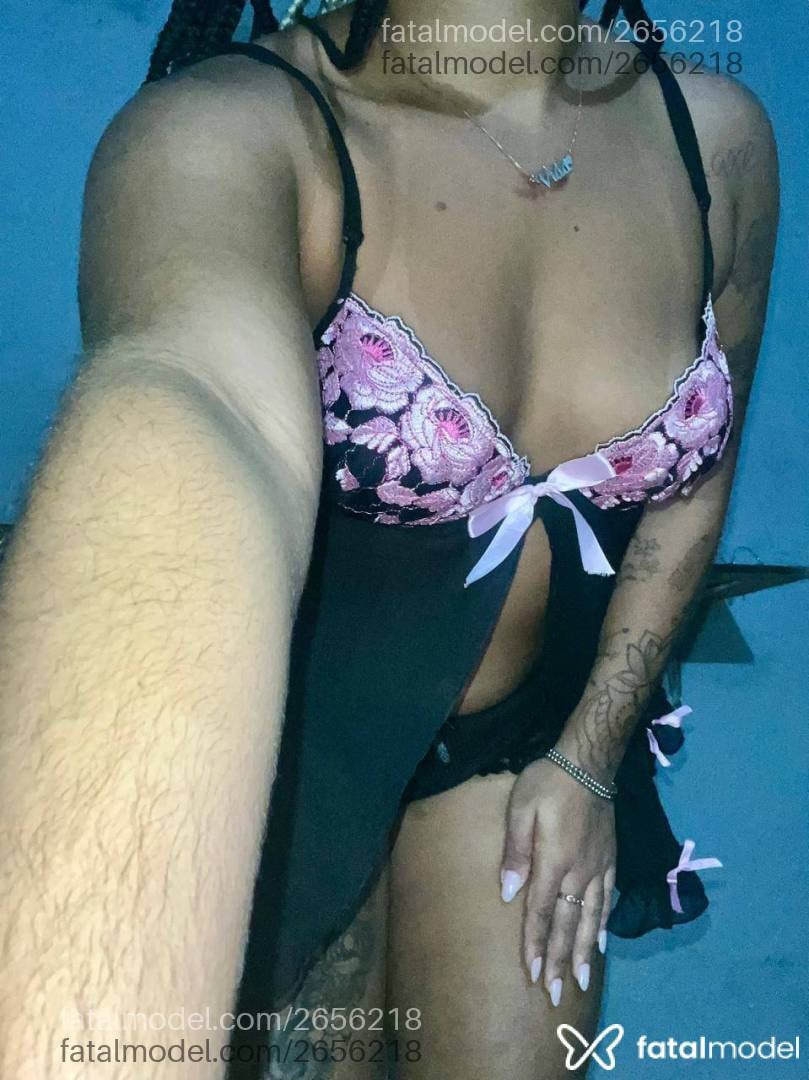 Acompanhante mulher morena (o) de olhos castanhos em Saquarema - Sarah