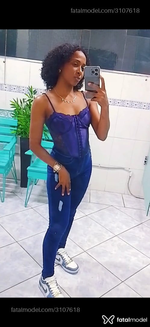 Acompanhante mulher morena (o) de olhos pretos em São Paulo - Cléia