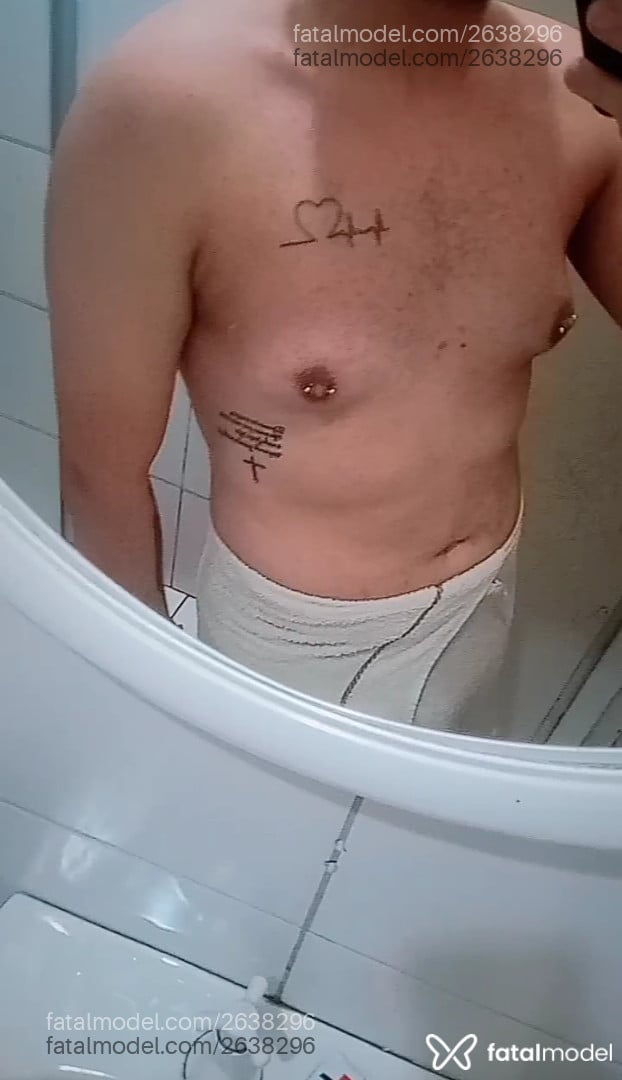 Acompanhante homem com cabelo castanho de olhos castanhos - Luis Martins Acompanhante homem com cabelo castanho de olhos castanhos - Luis Martins