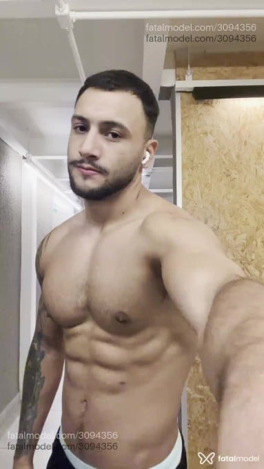 Acompanhante homem morena (o) de olhos castanhos em São Paulo - Titanboy