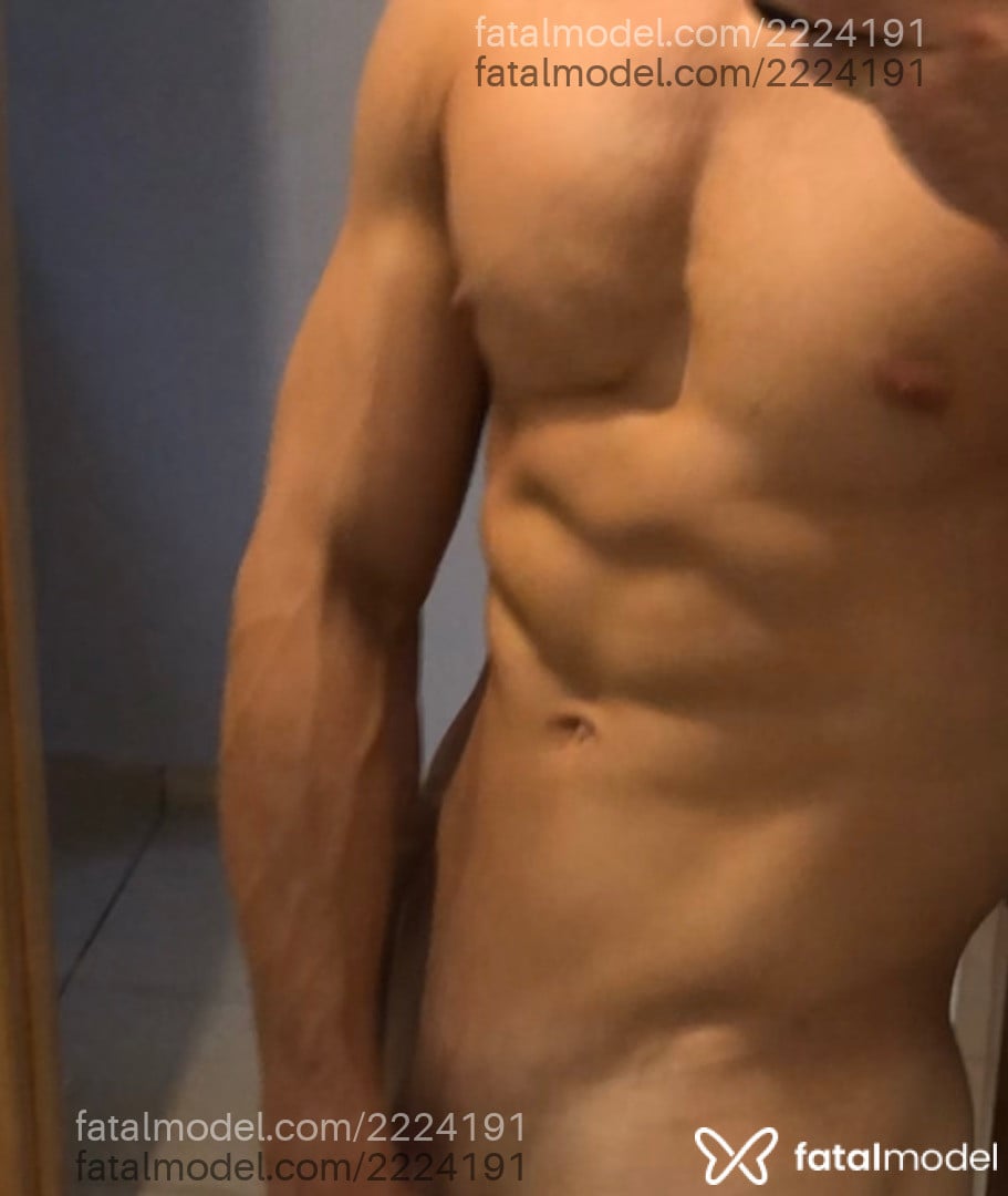 Acompanhante homem com cabelo castanho de olhos castanhos - Murilo Costa