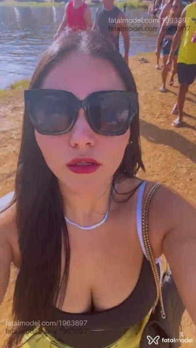 Acompanhante mulher morena (o) de olhos castanhos em Pontes e Lacerda - Silvania