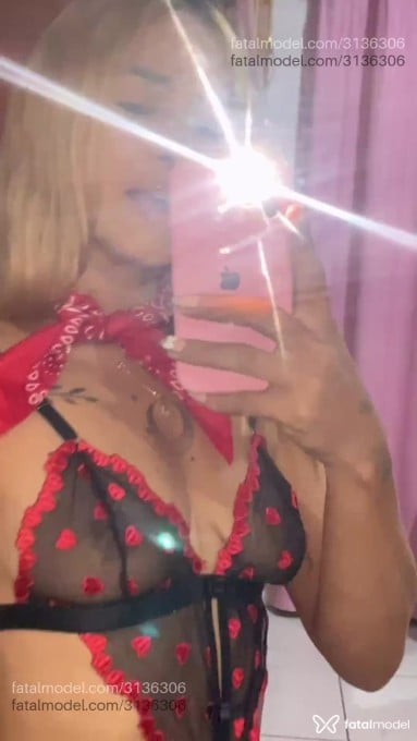 Acompanhante mulher loira (o) de olhos castanhos em Belém - Eloise Rodrigues