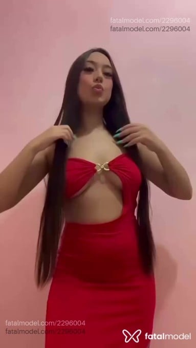 Acompanhante mulher morena (o) de olhos castanhos em São José - Helen