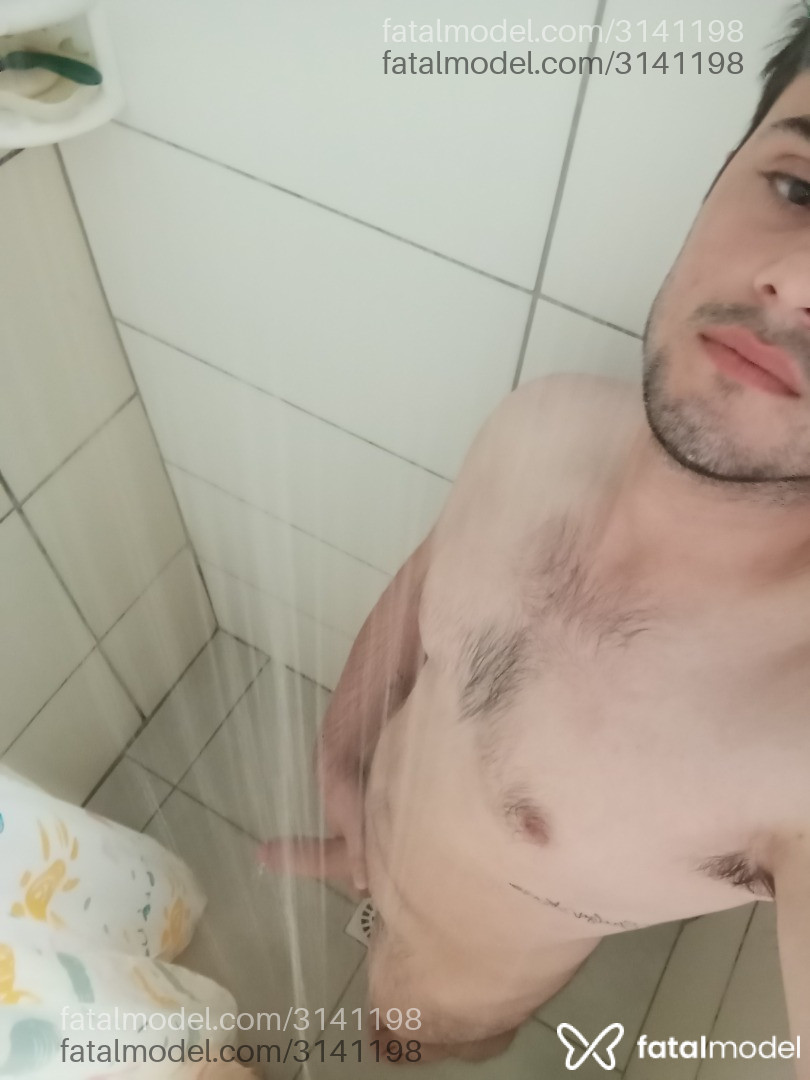 Acompanhante homem com cabelo castanho de olhos castanhos em Nova Santa Rita Acompanhante homem com cabelo castanho de olhos castanhos em Nova Santa Rita - Gaelzer