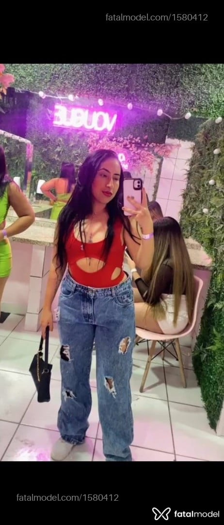 Acompanhante mulher morena (o) de olhos castanhos em São Carlos - Raphaela Diniz