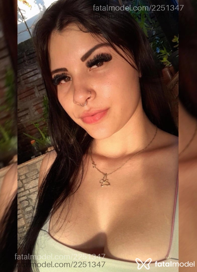 Acompanhante mulher morena (o) de olhos castanhos em Sapiranga - Morena