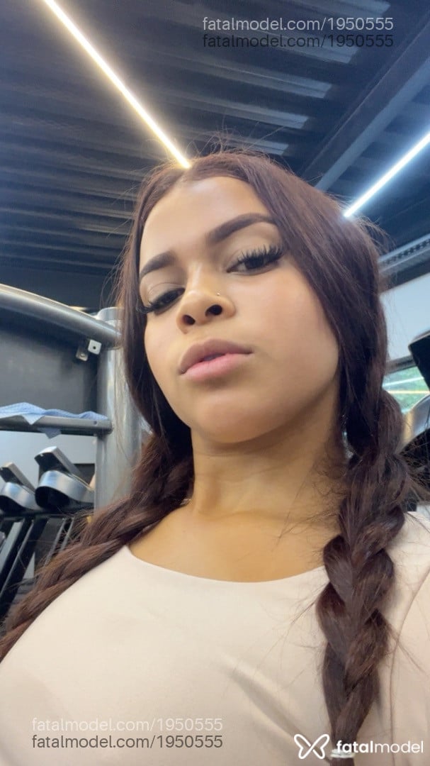 Acompanhante mulher ruiva (o) de olhos castanhos - Eusamy Acompanhante mulher ruiva (o) de olhos castanhos - Eusamy