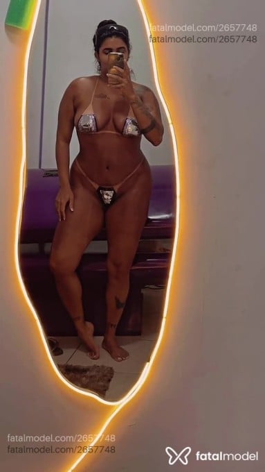 Acompanhante mulher morena (o) de olhos castanhos em São Lourenço - Samira