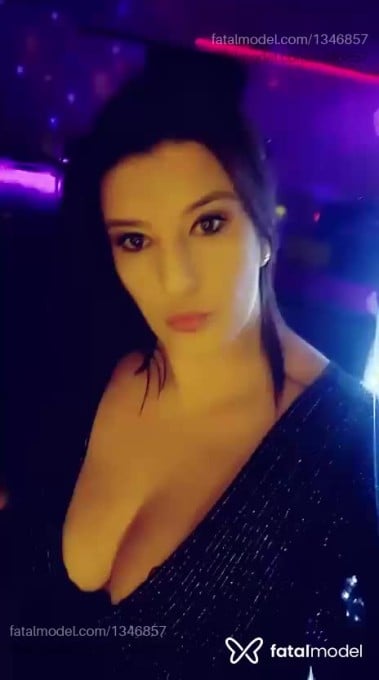 Acompanhante mulher com cabelo colorido de olhos castanhos em Caçador Acompanhante mulher com cabelo colorido de olhos castanhos em Caçador - Danypimenta