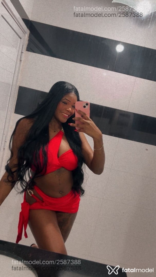 Acompanhante mulher morena (o) de olhos castanhos em Jundiaí Acompanhante mulher morena (o) de olhos castanhos em Jundiaí - Rayana