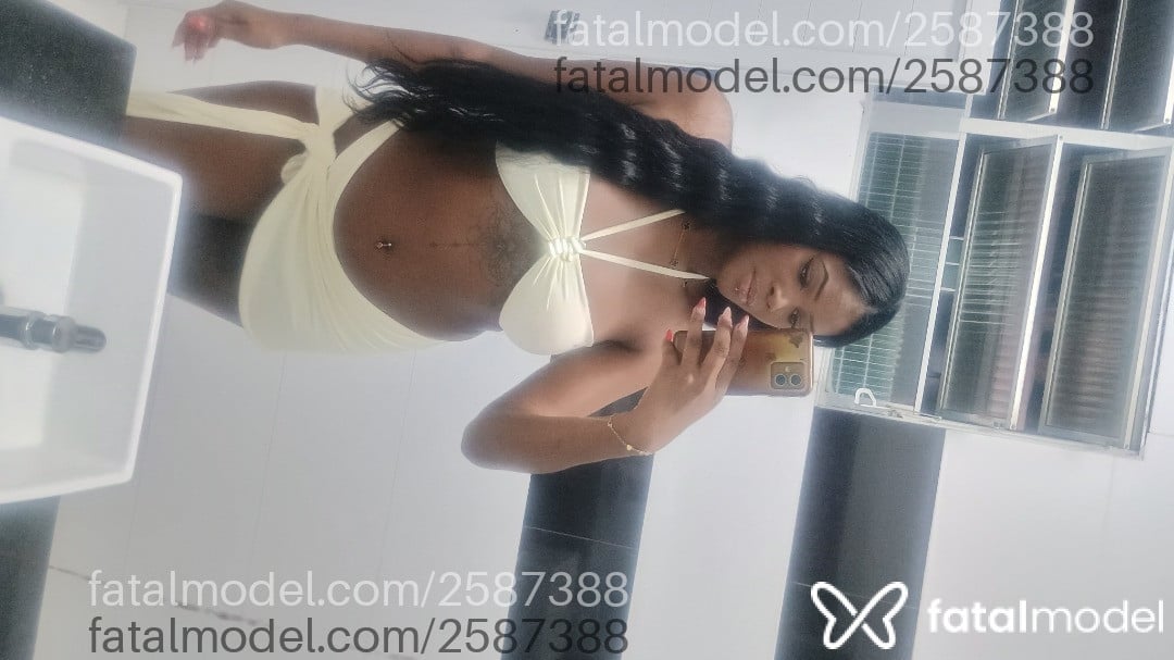 Acompanhante mulher morena (o) de olhos castanhos em Jundiaí Acompanhante mulher morena (o) de olhos castanhos em Jundiaí - Rayana