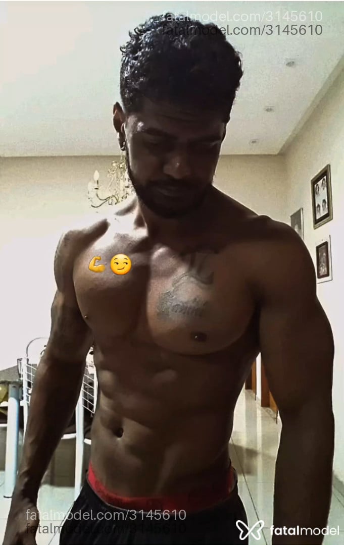 Acompanhante homem morena (o) de olhos castanhos em Irecê Acompanhante homem morena (o) de olhos castanhos em Irecê - Negobd