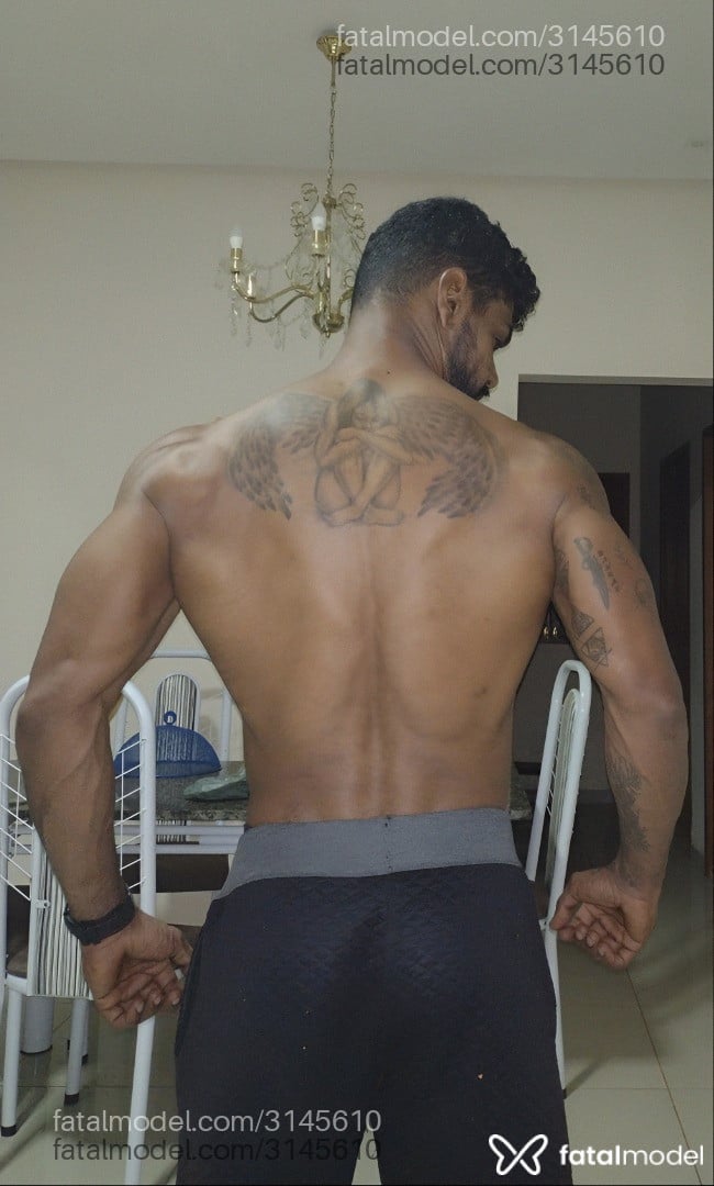 Acompanhante homem morena (o) de olhos castanhos em Irecê Acompanhante homem morena (o) de olhos castanhos em Irecê - Negobd