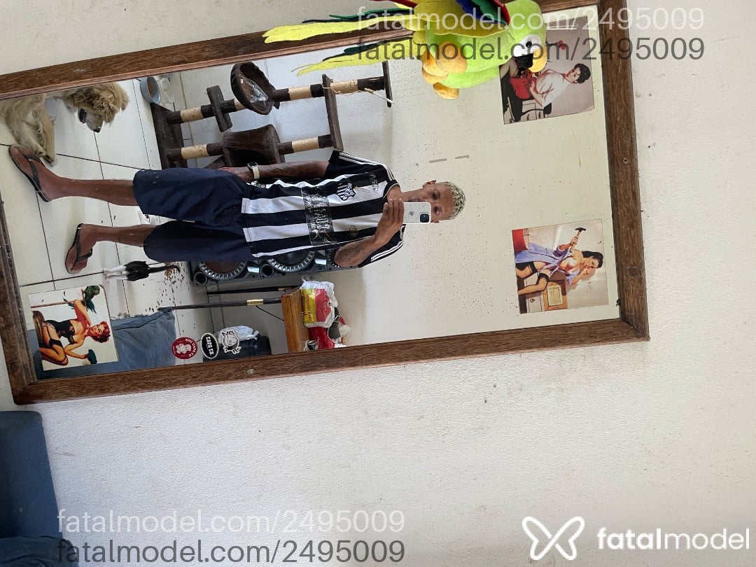 Acompanhante homem com cabelo colorido de olhos castanhos em Jundiaí Acompanhante homem com cabelo colorido de olhos castanhos em Jundiaí - Bruno Lima