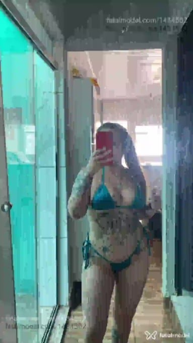 Acompanhante mulher loira (o) de olhos castanhos em Patos de Minas - Clara