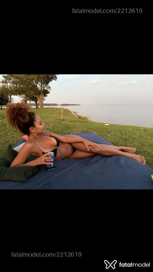 Acompanhante mulher morena (o) de olhos castanhos em Florianópolis - Hagata