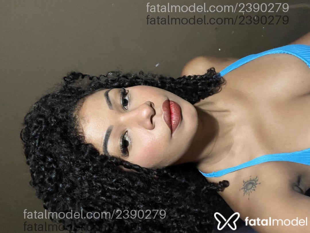 Acompanhante mulher morena (o) de olhos castanhos em Pontes e Lacerda Acompanhante mulher morena (o) de olhos castanhos em Pontes e Lacerda - Jessica