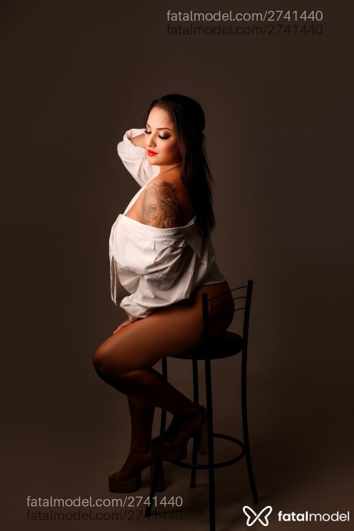 Acompanhante mulher morena (o) de olhos castanhos em Jaraguá do Sul - Alexia