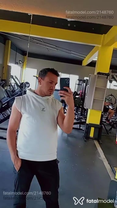 Acompanhante homem com cabelo castanho de olhos castanhos - Eduardo Acompanhante homem com cabelo castanho de olhos castanhos - Eduardo