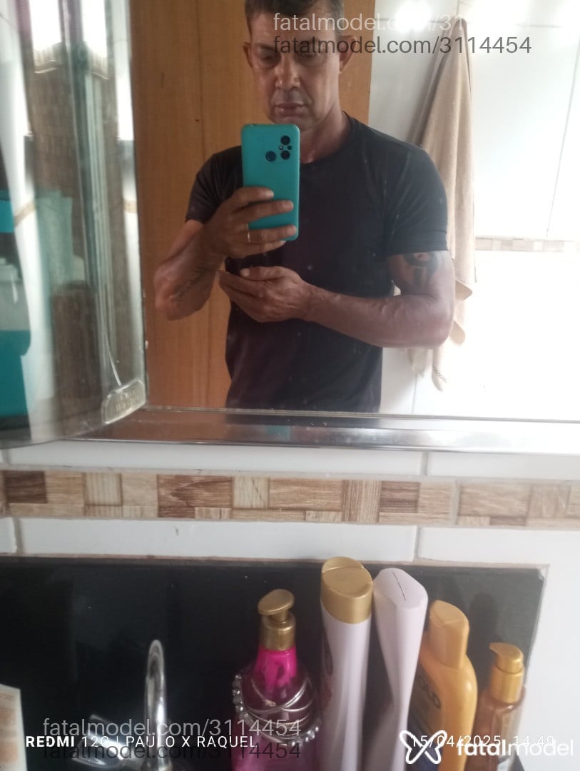 Acompanhante homem com cabelo castanho de olhos castanhos em Ituiutaba Acompanhante homem com cabelo castanho de olhos castanhos em Ituiutaba - Pit Bull