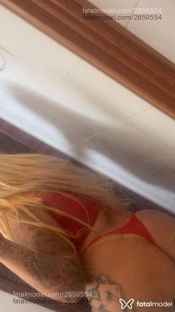 Acompanhante mulher loira (o) de olhos castanhos em Concórdia - Lara Novaes