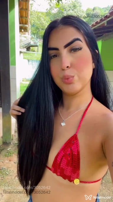 Acompanhante mulher morena (o) de olhos castanhos em Macaé - Julia