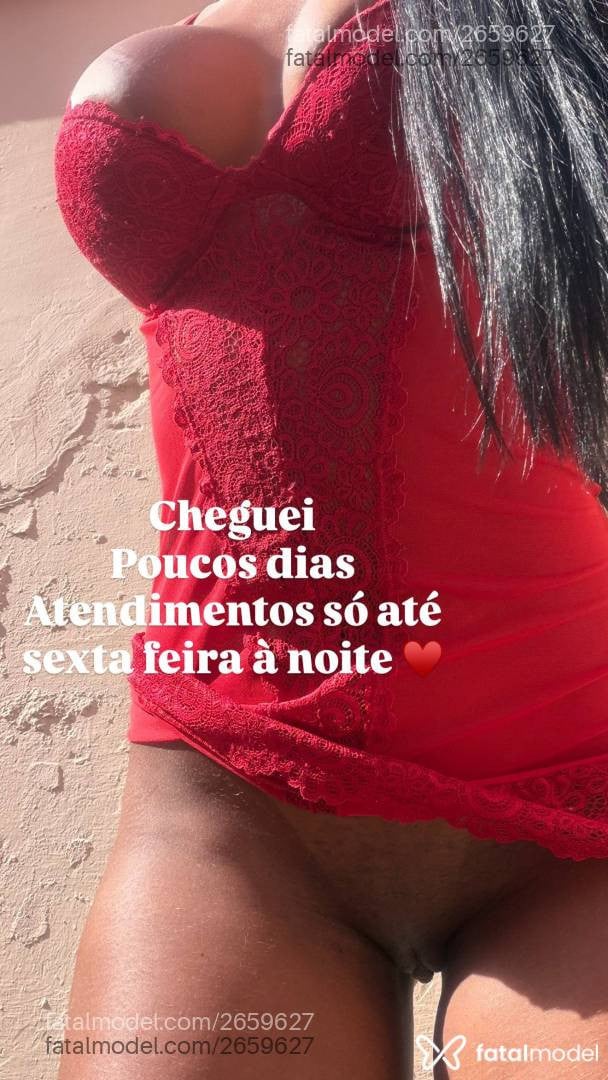 Acompanhante mulher morena (o) de olhos castanhos - Pocah