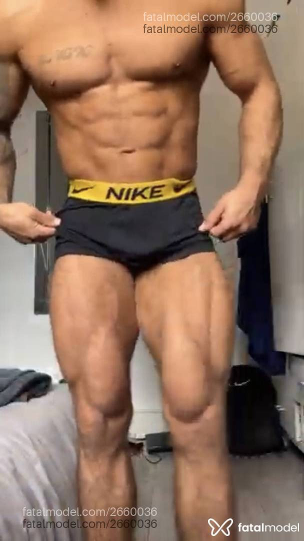 Acompanhante homem com cabelo castanho de olhos castanhos em Criciúma - Bruno