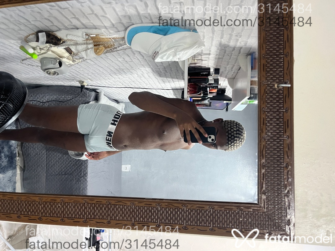 Acompanhante homem morena (o) de olhos pretos em Rio de Janeiro Acompanhante homem morena (o) de olhos pretos em Rio de Janeiro - Paulo Lucca